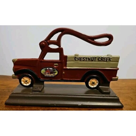 Vintage/Retro Truck Chestnut Creek Nut Cracker Cast Iron Collectible Winter - Picture 6 of 10
